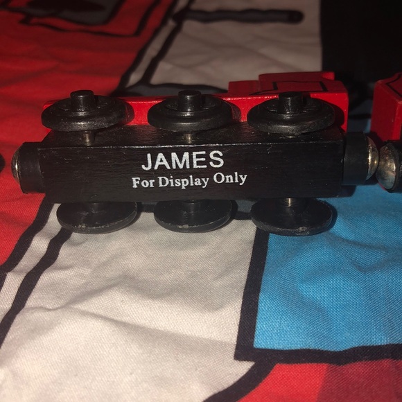 Thomas the Train James & Tender “for display only” - Picture 5 of 7